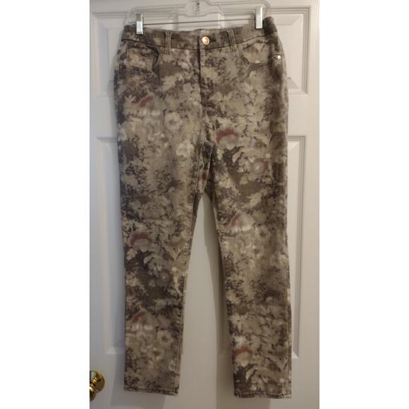 Chico's Printed So Slimming Girlfriend Ankle Jeans, Beige Multi, Sz 0.5R (6) - Picture 1 of 6